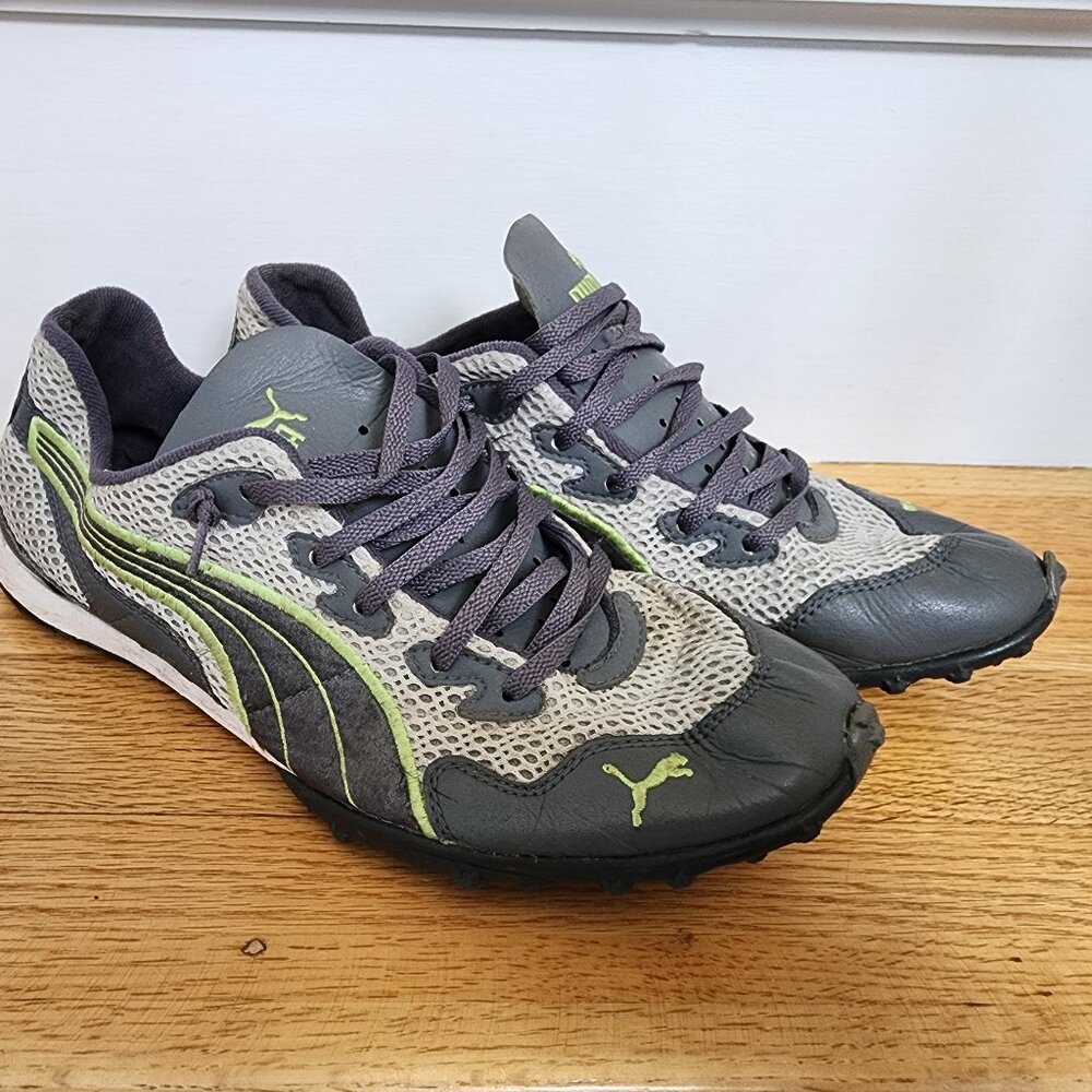 Womens puma size 9 "cross country" sneaker